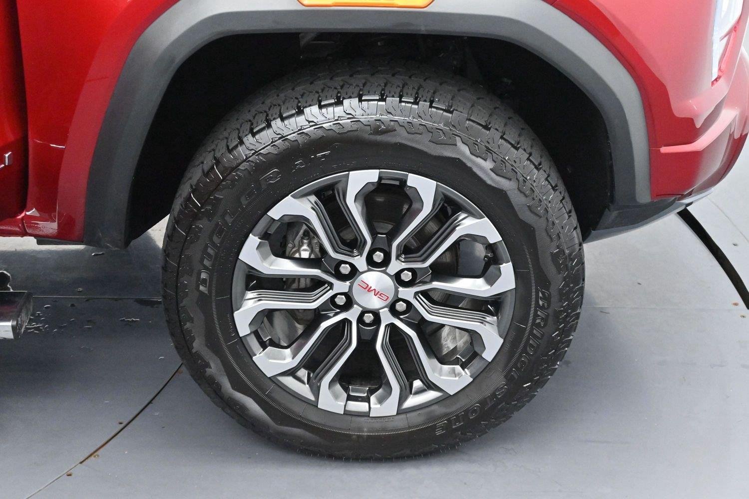 Used 2025 Volcanic Red Tintcoat GMC Denali image 34
