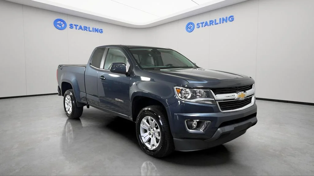 Used 2019 SHADOW GRAY METALLIC Chevrolet 2WD LT image 14