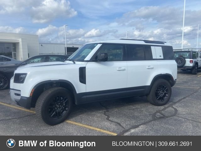 2023 Land Rover Defender SE
