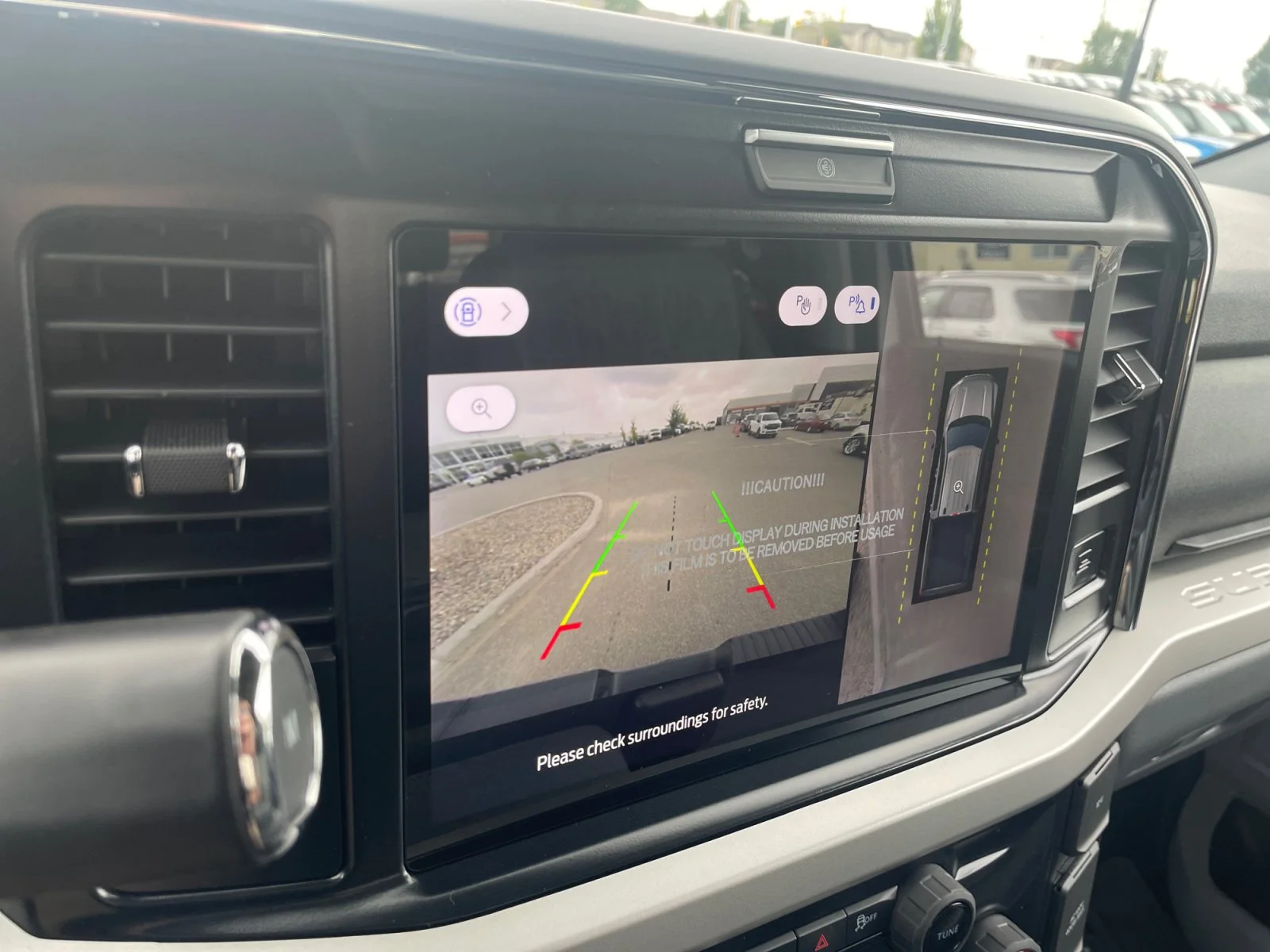 New 2026 Oxford White Ford XLT image 24