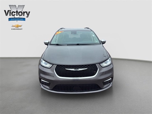 Used 2023 Chrysler Pacifica Limited with VIN 2C4RC1GG9PR573616 for sale in Kansas City