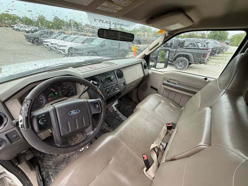 Used 2008 White Ford XL image 15
