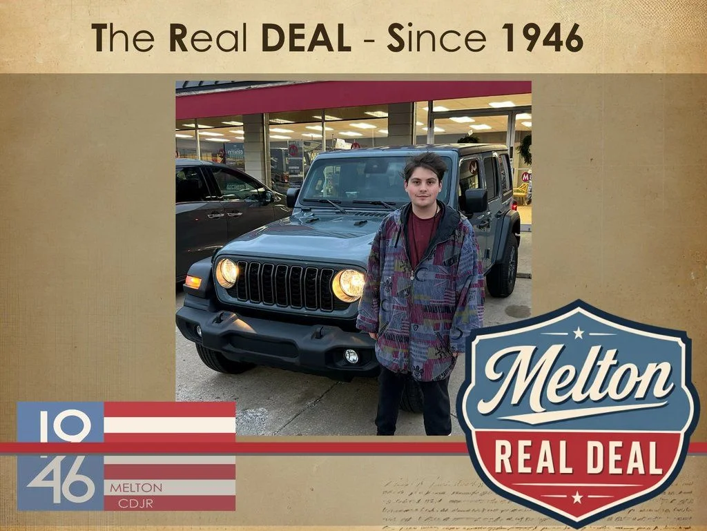 New 2025 Silver Jeep Latitude image 14