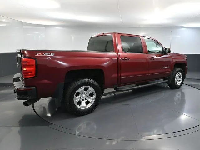 Used 2016 Red Chevrolet LT image 6