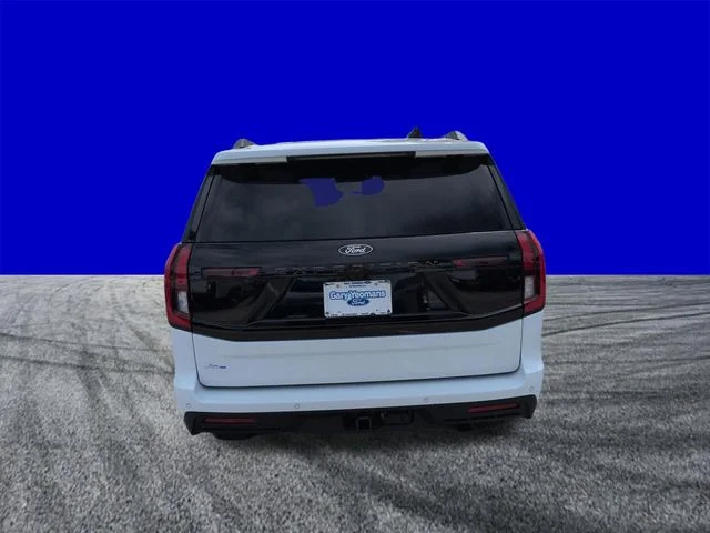 New 2026 Oxford White Ford Tremor® image 5