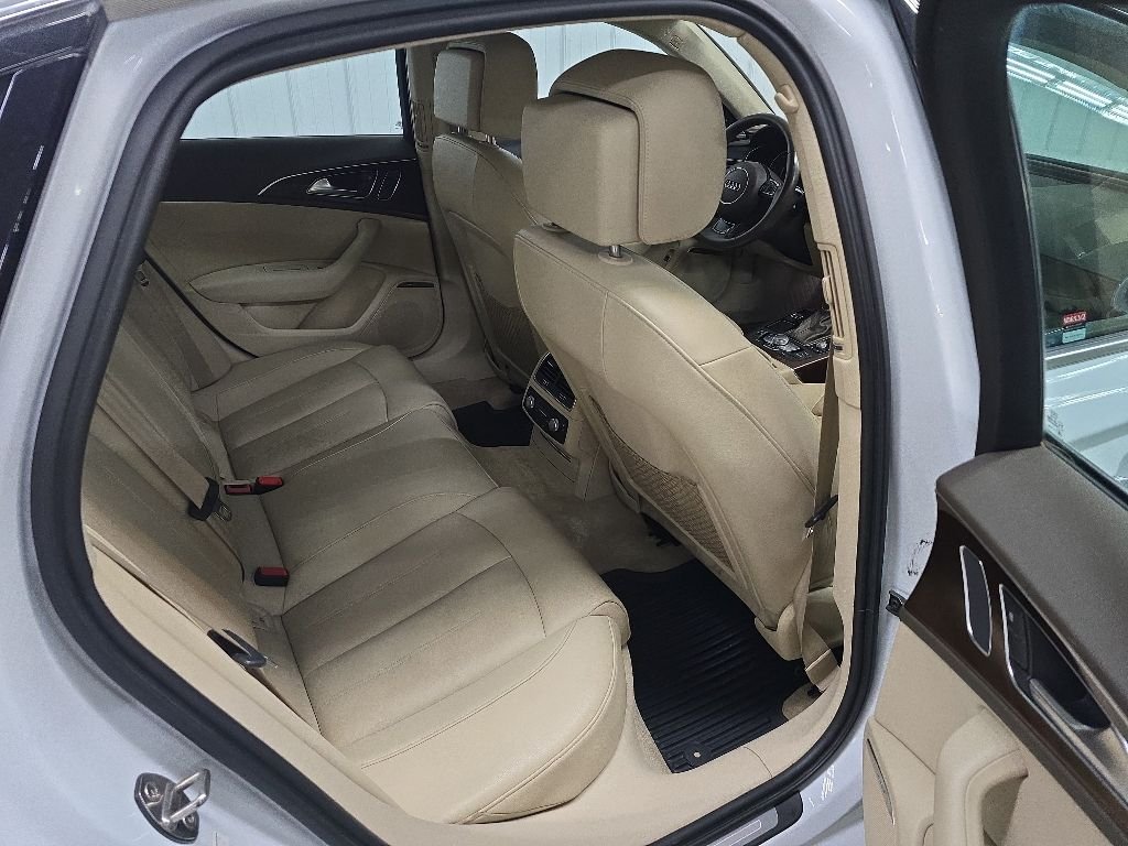 Used 2018 White Audi 2.0T Premium Plus image 18