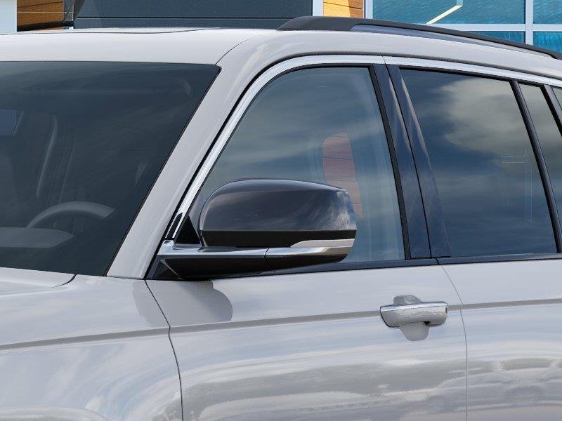 New 2025 Bright White Clear-Coat Exterior Paint Jeep Limited image 12