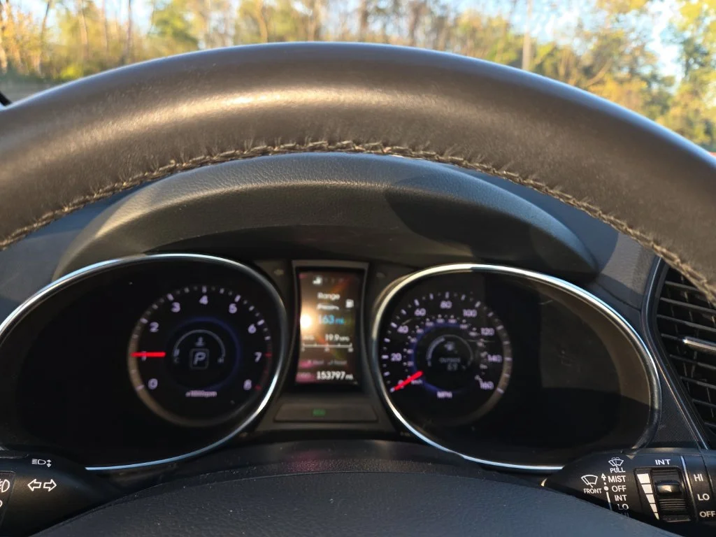Used 2016 Black Hyundai SE image 7