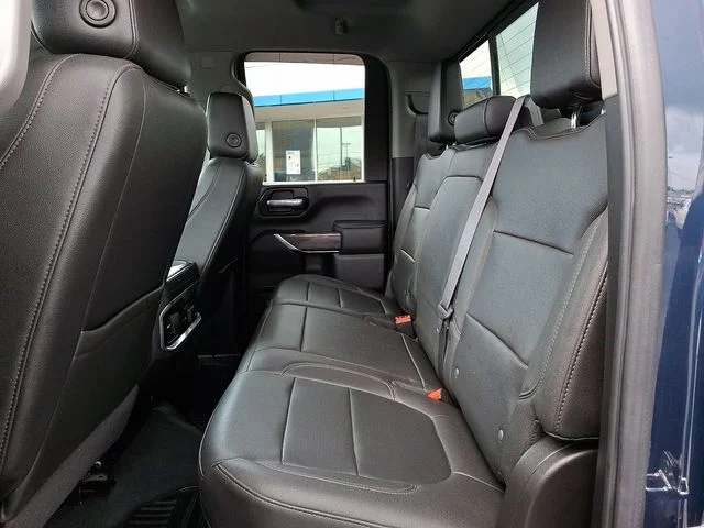 Used 2022 Blue Chevrolet LTZ image 11