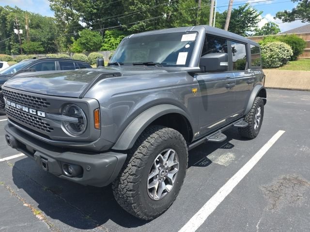 2023 Ford Bronco Badlands 4x4's photo
