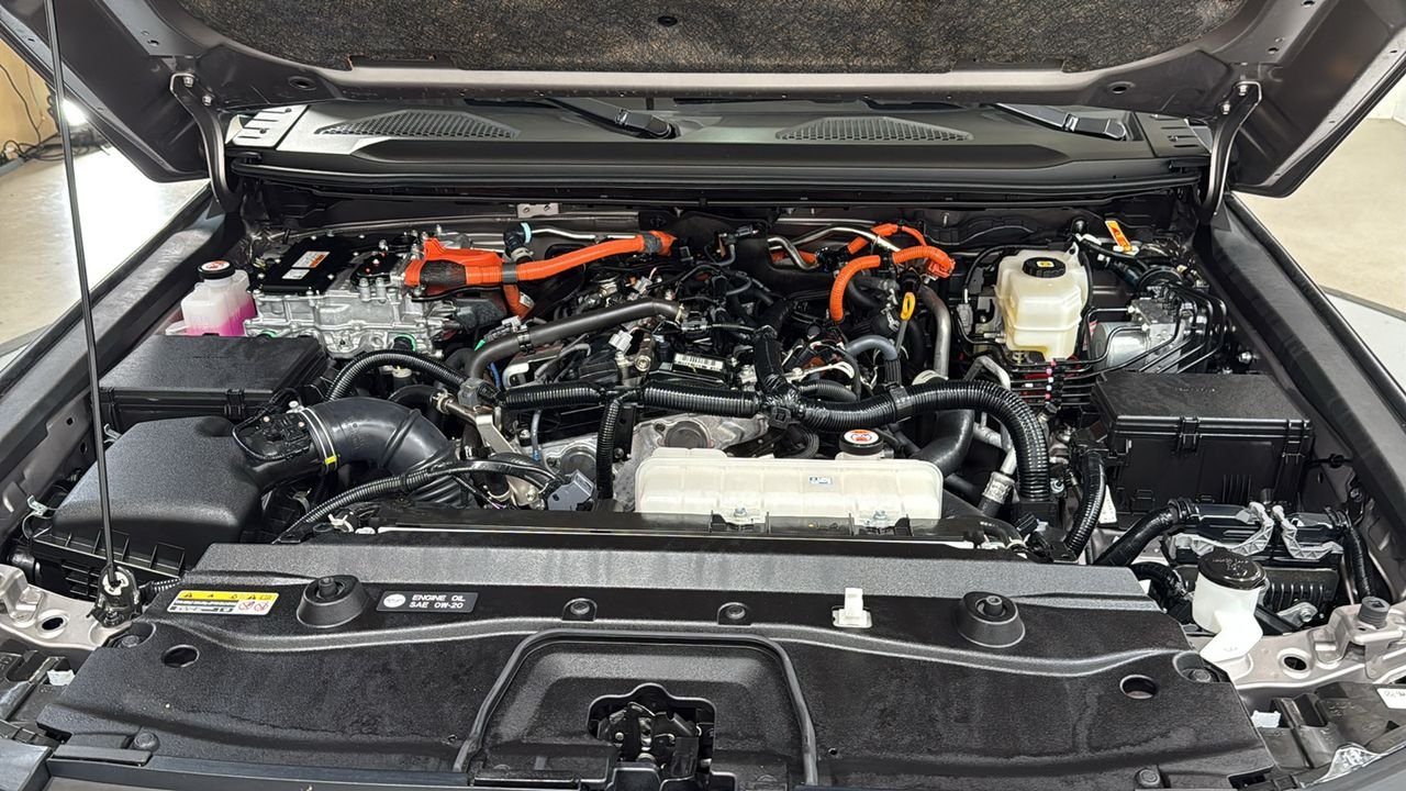 Certified Used 2025  Toyota Base image 25