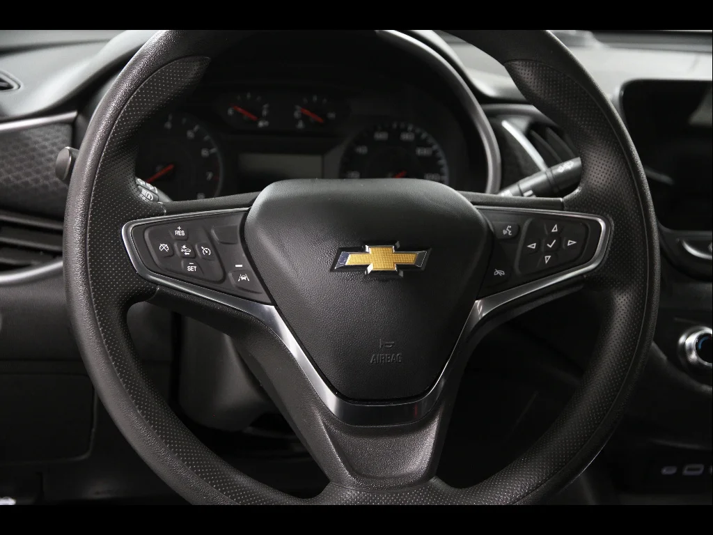 Certified Used 2023 Mineral Gray Metallic Chevrolet LT image 7