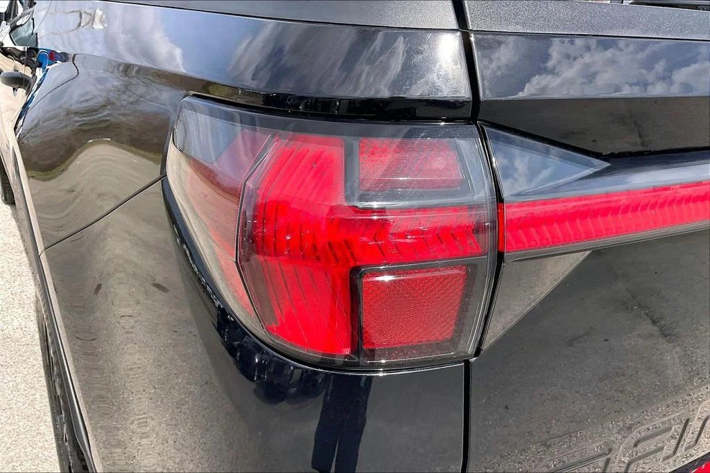 Used 2022 Black Hyundai SEL image 20