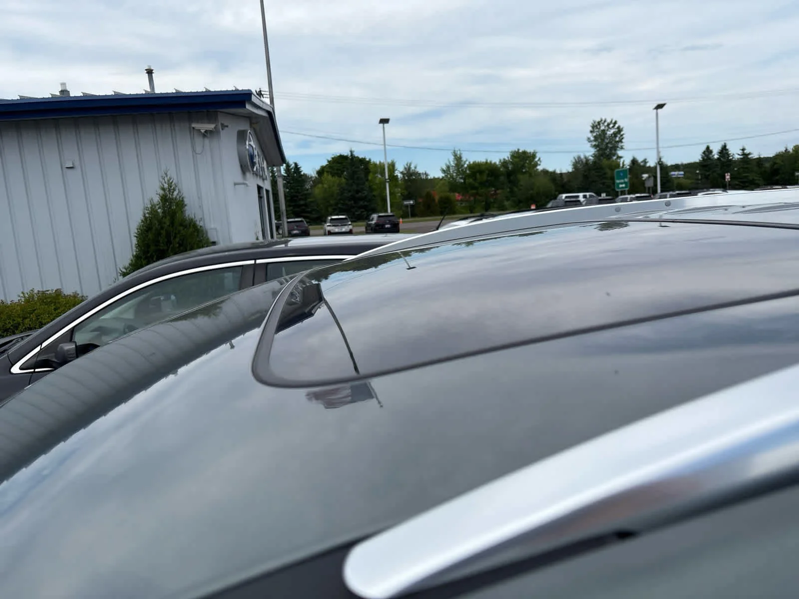Used 2023 Sage Metallic Buick Avenir image 13