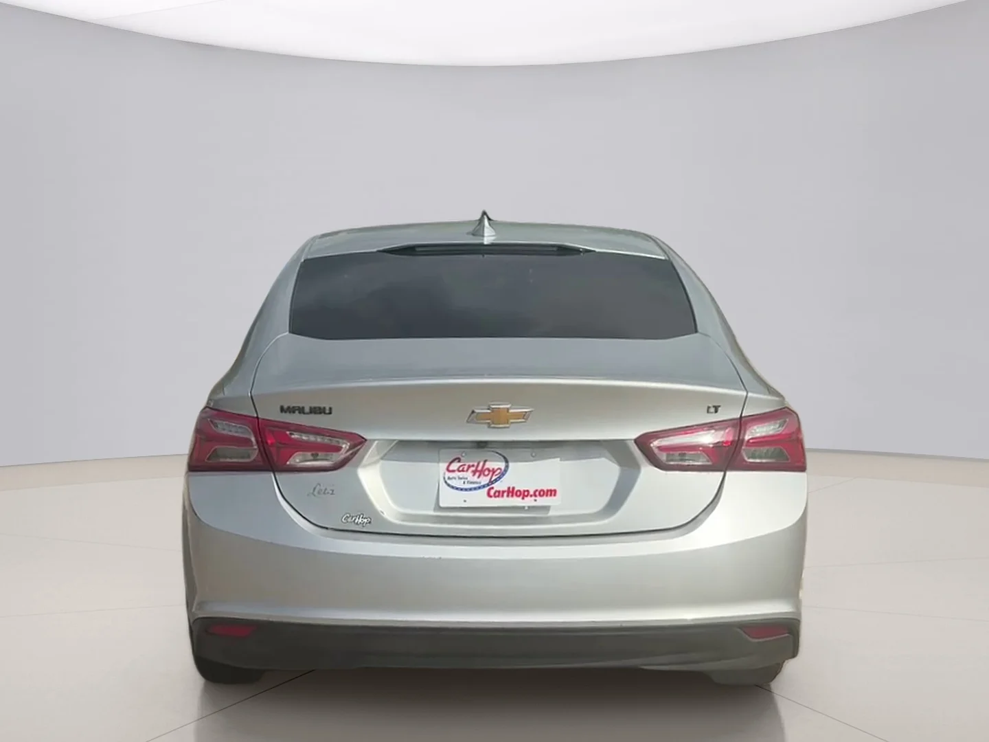Used 2019 Silver Chevrolet LT image 4