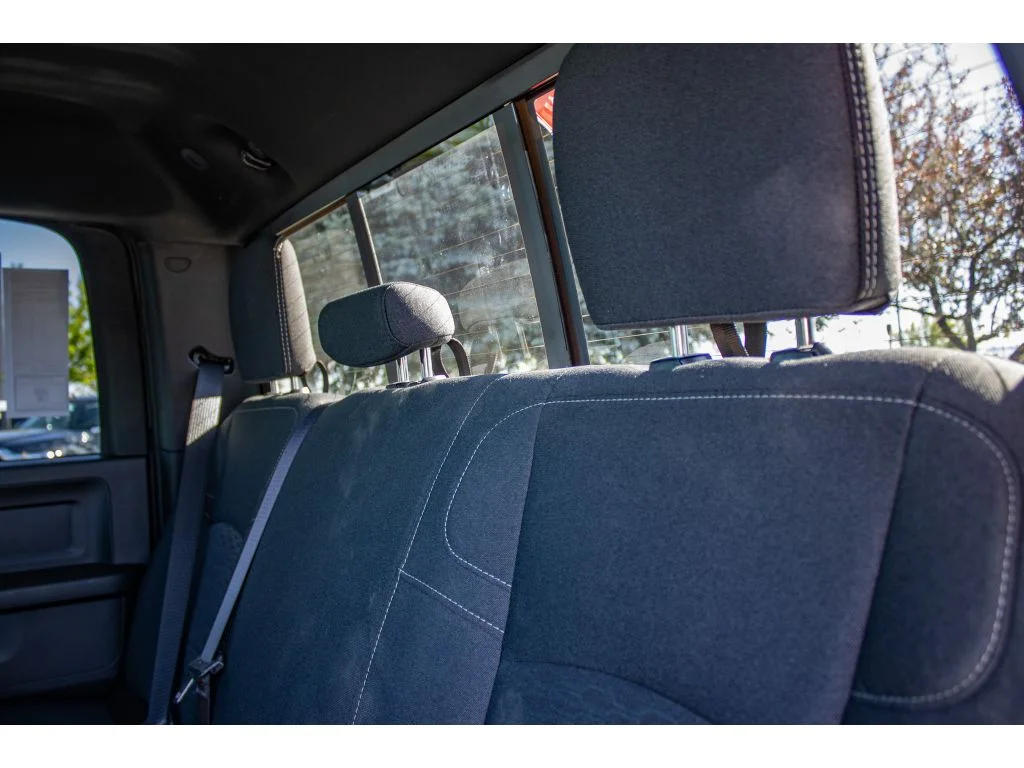 New 2026 Granite Crystal Metallic Clearcoat Ram Tradesman image 18