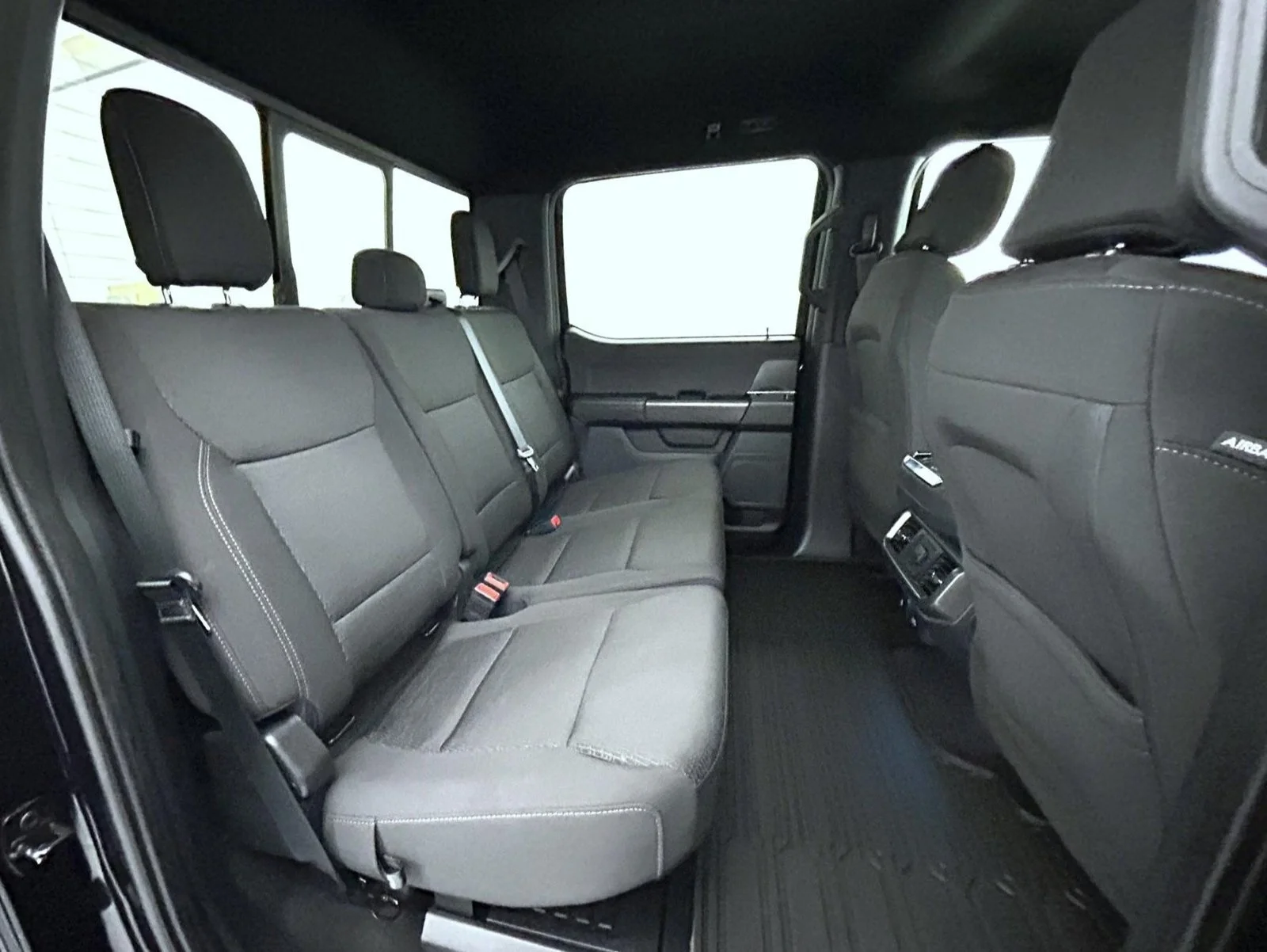 Used 2024 Black Ford XLT image 18