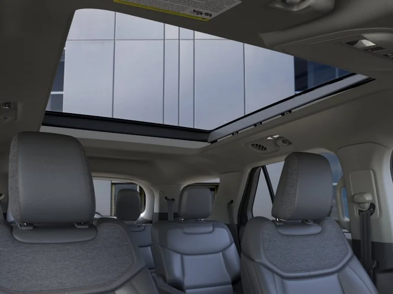 New 2026 Star White Metallic Tri-Coat Ford Active image 45