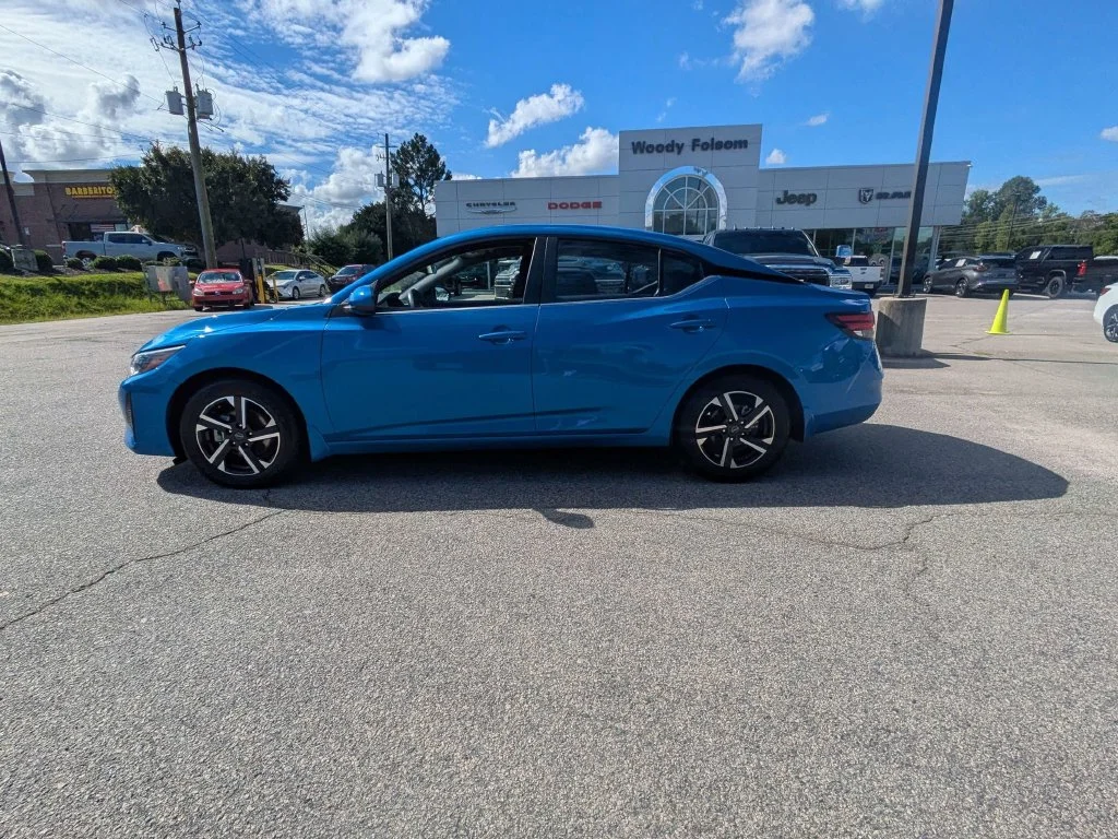 Used 2024 Blue Nissan SV image 7