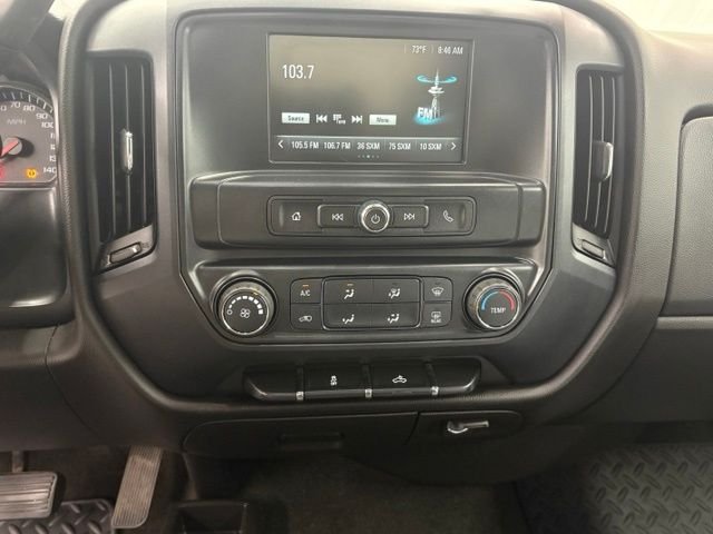 Used 2018 Red Chevrolet Custom image 17