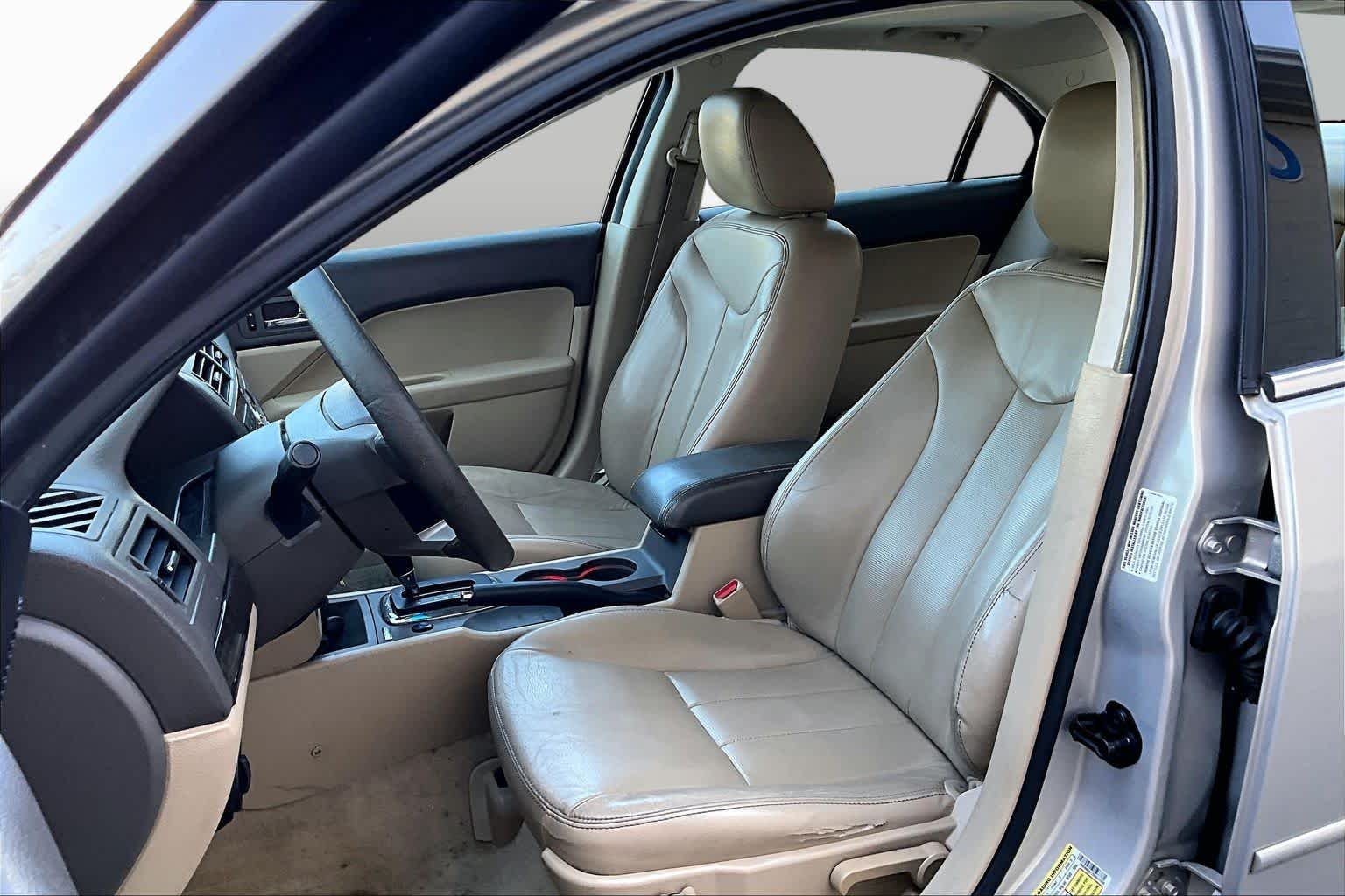 Used 2009 Tuxedo Black Metallic Mercury Premier image 7