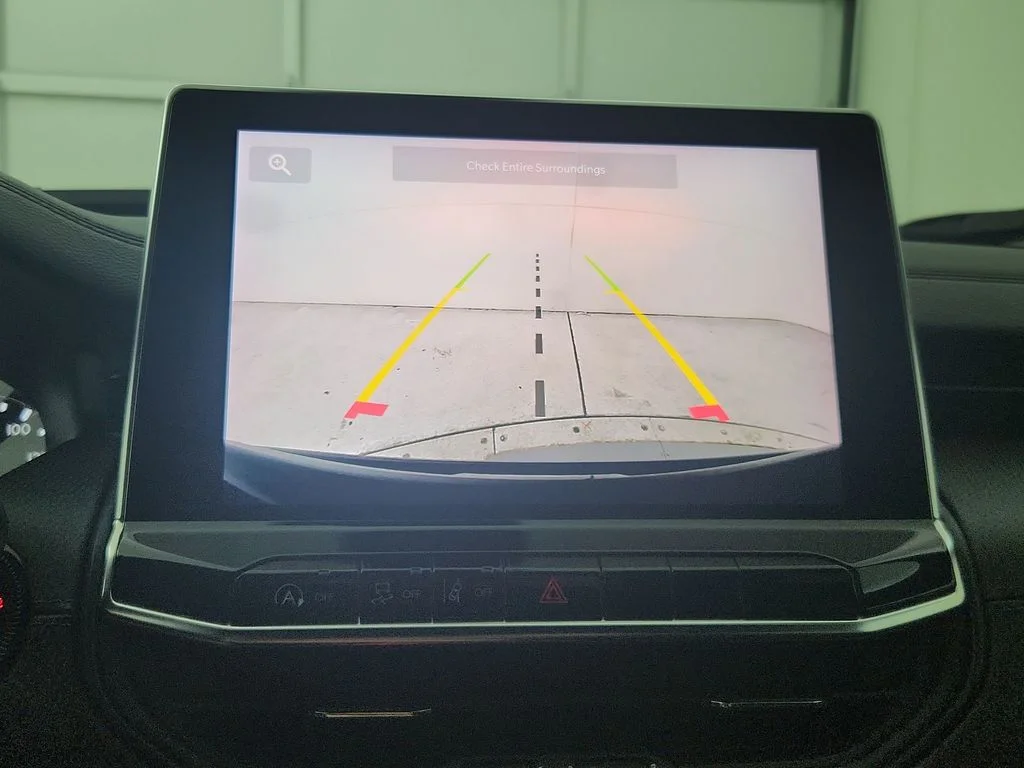Certified Used 2025 Black Jeep Latitude image 28