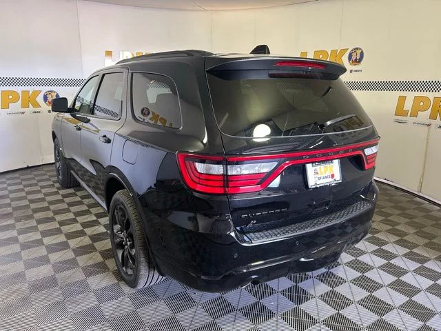 New 2026 Diamond Black Clear-Coat Exterior Paint Dodge GT PLUS image 6