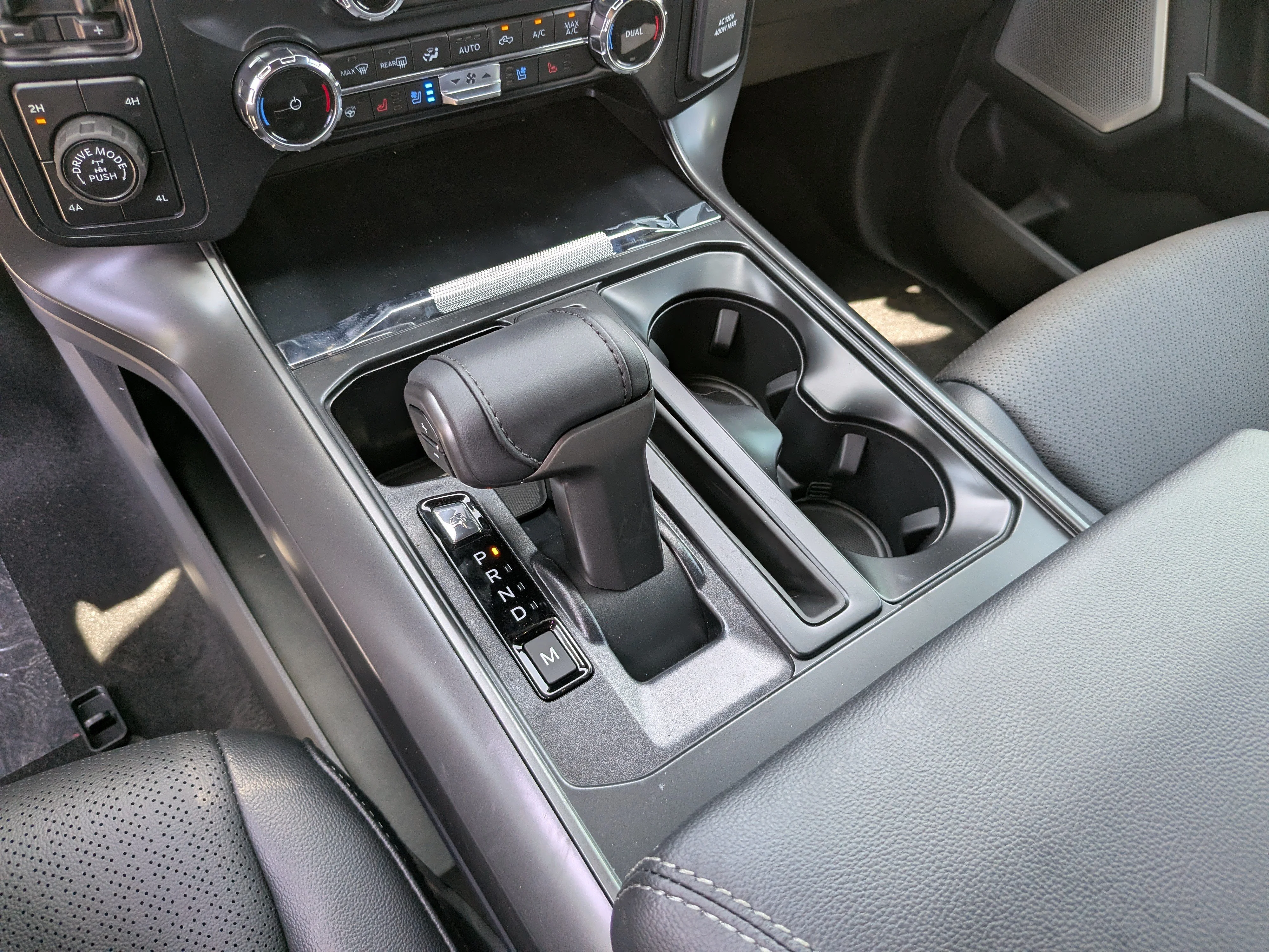 New 2026 Iconic Silver Metallic Ford Lariat image 27