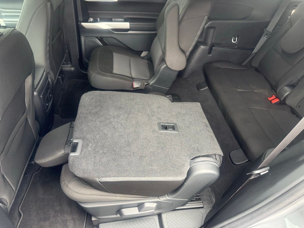 Used 2024 Gray Ford XLT image 34