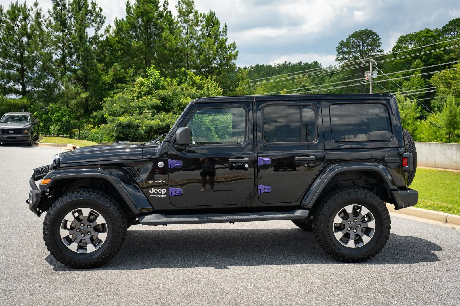 Used 2021 Black Clearcoat Jeep Unlimited Sahara image 5
