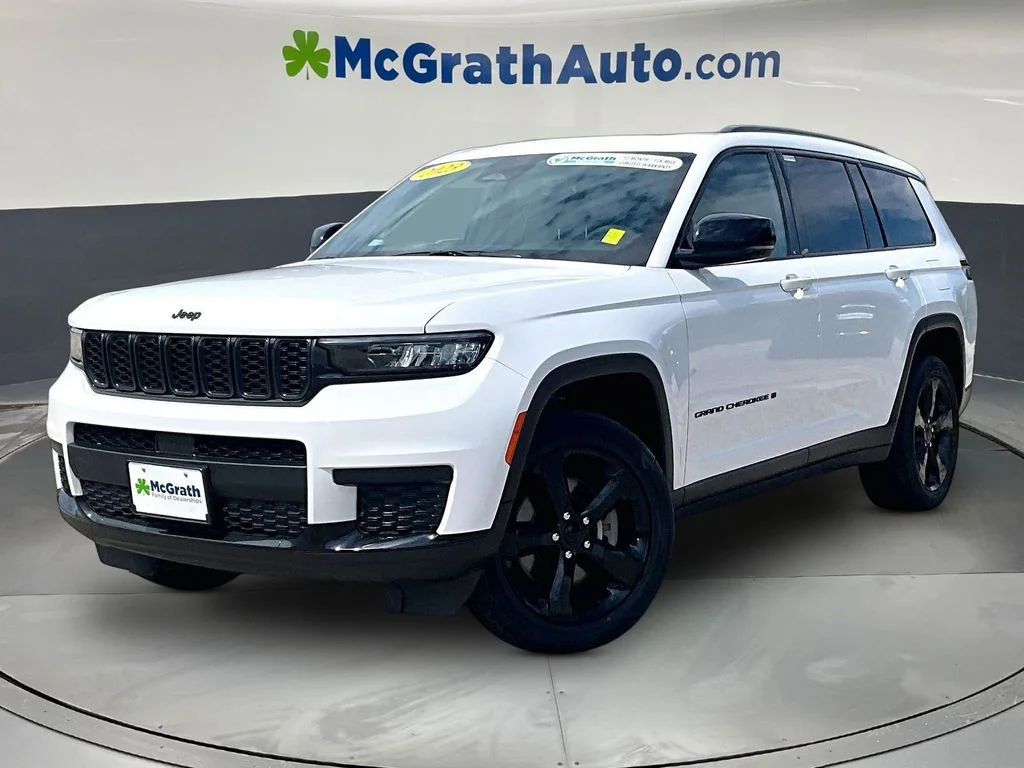 Certified Used 2023 White Jeep Altitude image 3