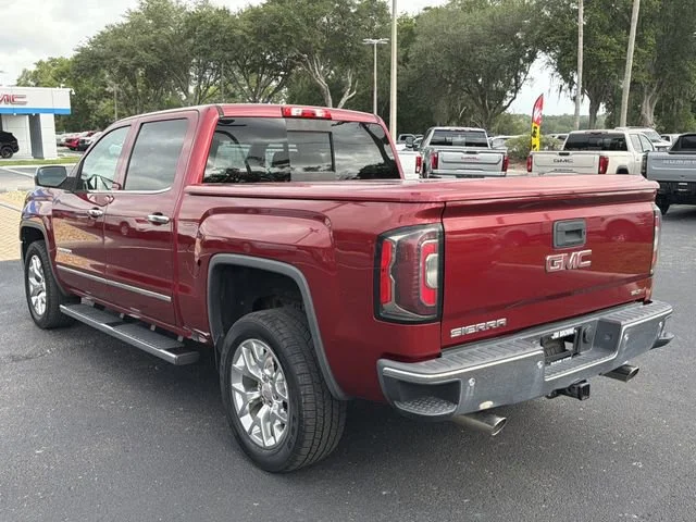 Used 2018 RED QUARTZ TINTCOAT GMC SLT image 7