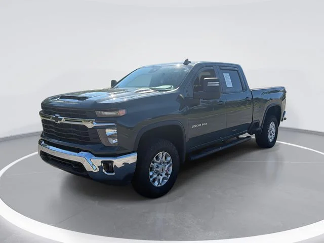 Used 2025 Gray Chevrolet LT image 1