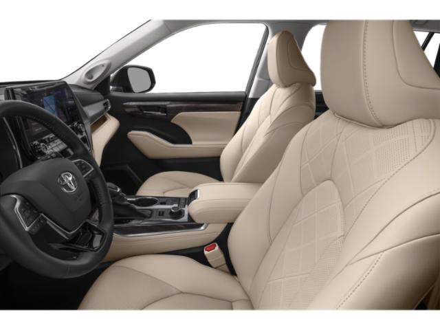 Used 2021 Silver Toyota Platinum image 9