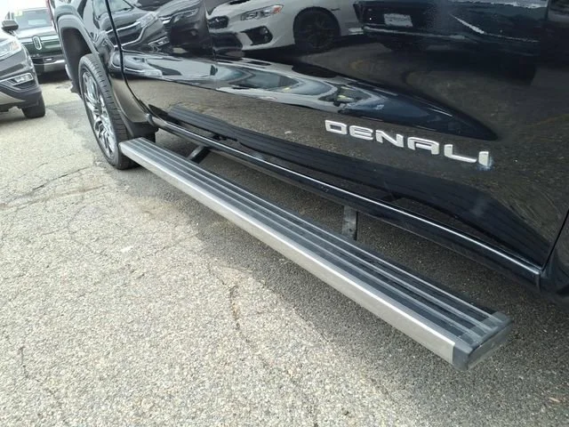 Used 2023 Onyx Black GMC Denali Ultimate image 19