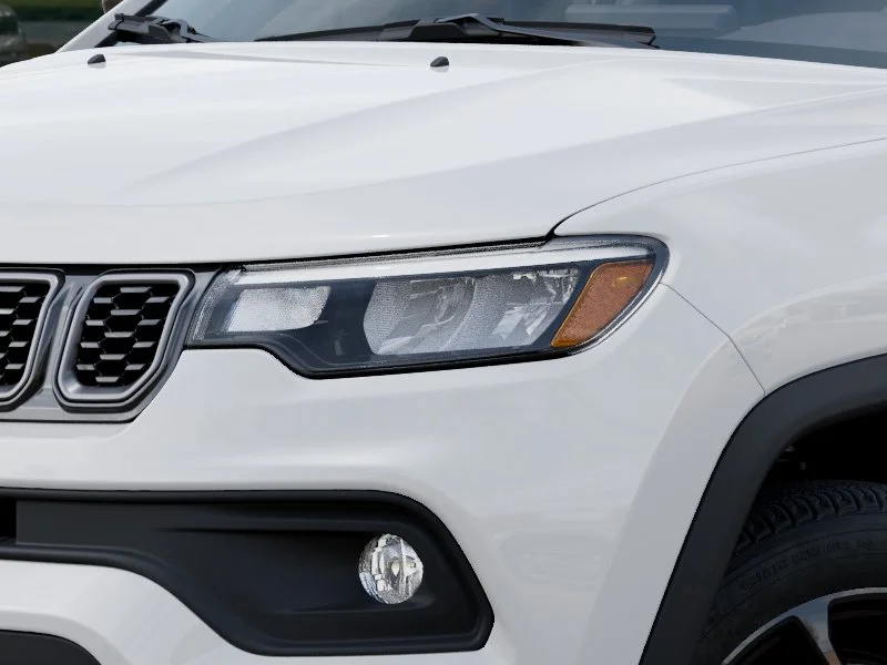 New 2026 Bright White Clear-Coat Exterior Paint Jeep Latitude image 29