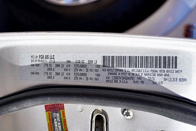 Used 2017 Silver Ram Laramie image 30