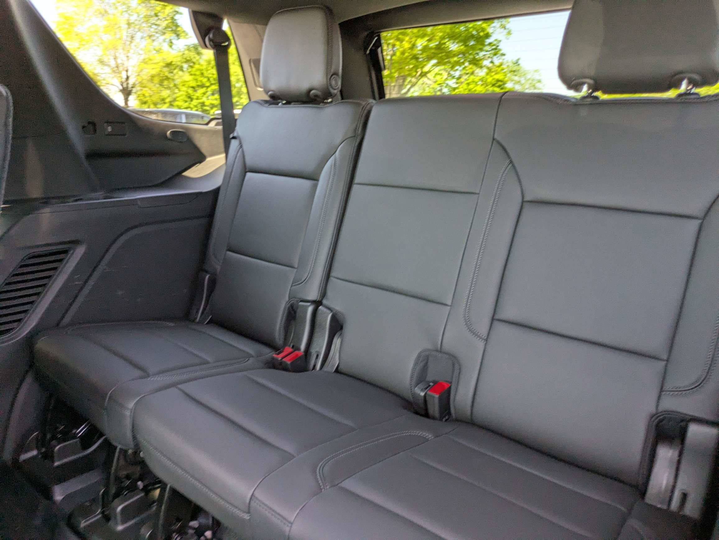 Used 2021 Summit White Chevrolet Z71 image 15