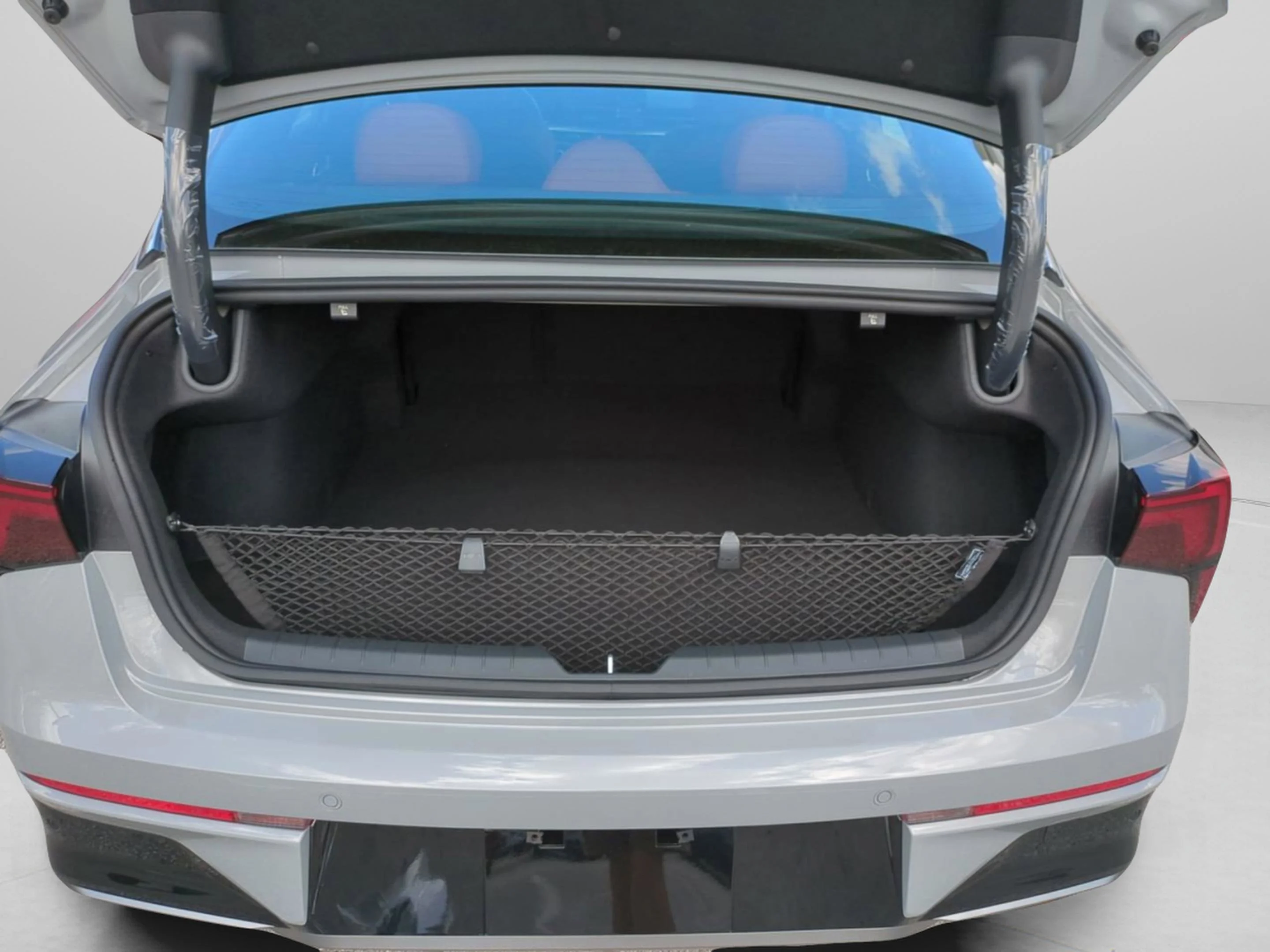 New 2026 Wolf Gray Kia GT-Line image 16