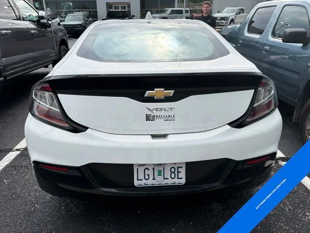 Used 2017 Summit White Chevrolet LT image 6