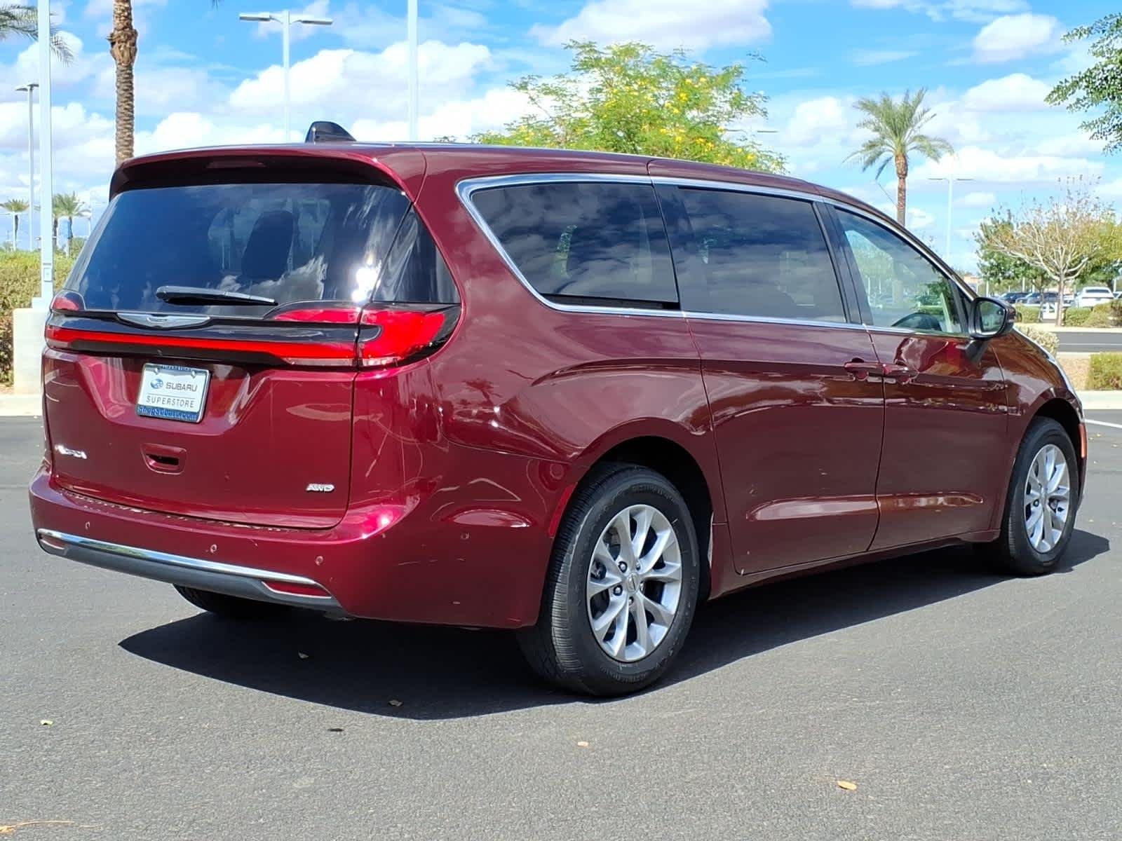 Used 2023 Velvet Red Pearlcoat Chrysler Touring L image 7