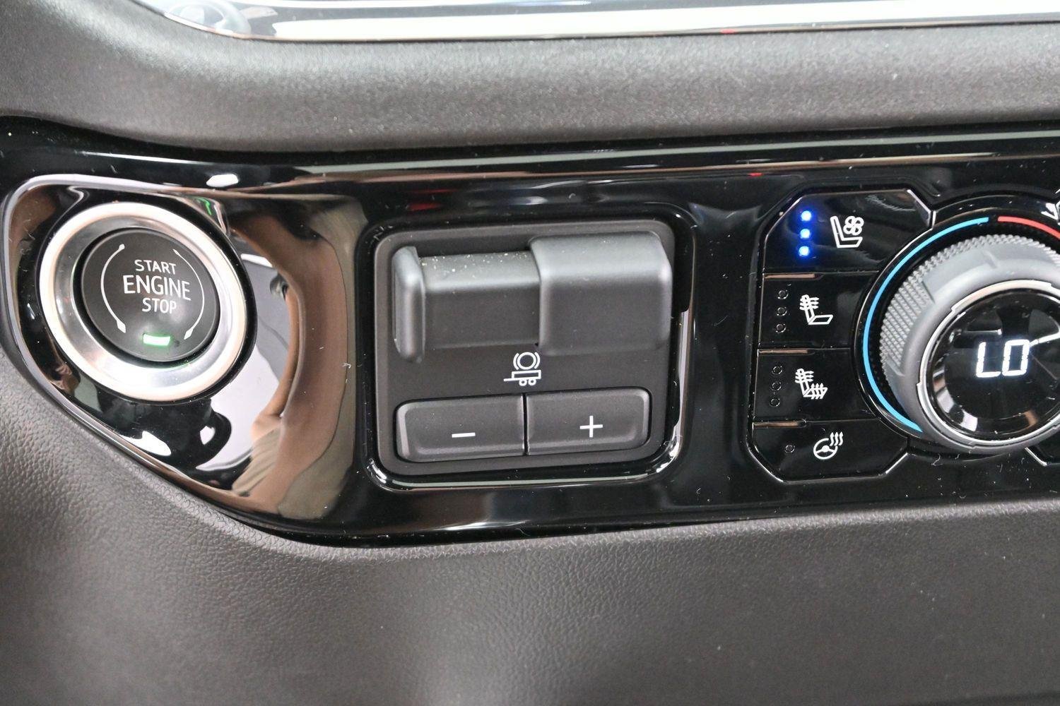 Used 2024 Iridescent Pearl Tricoat Chevrolet High Country image 29