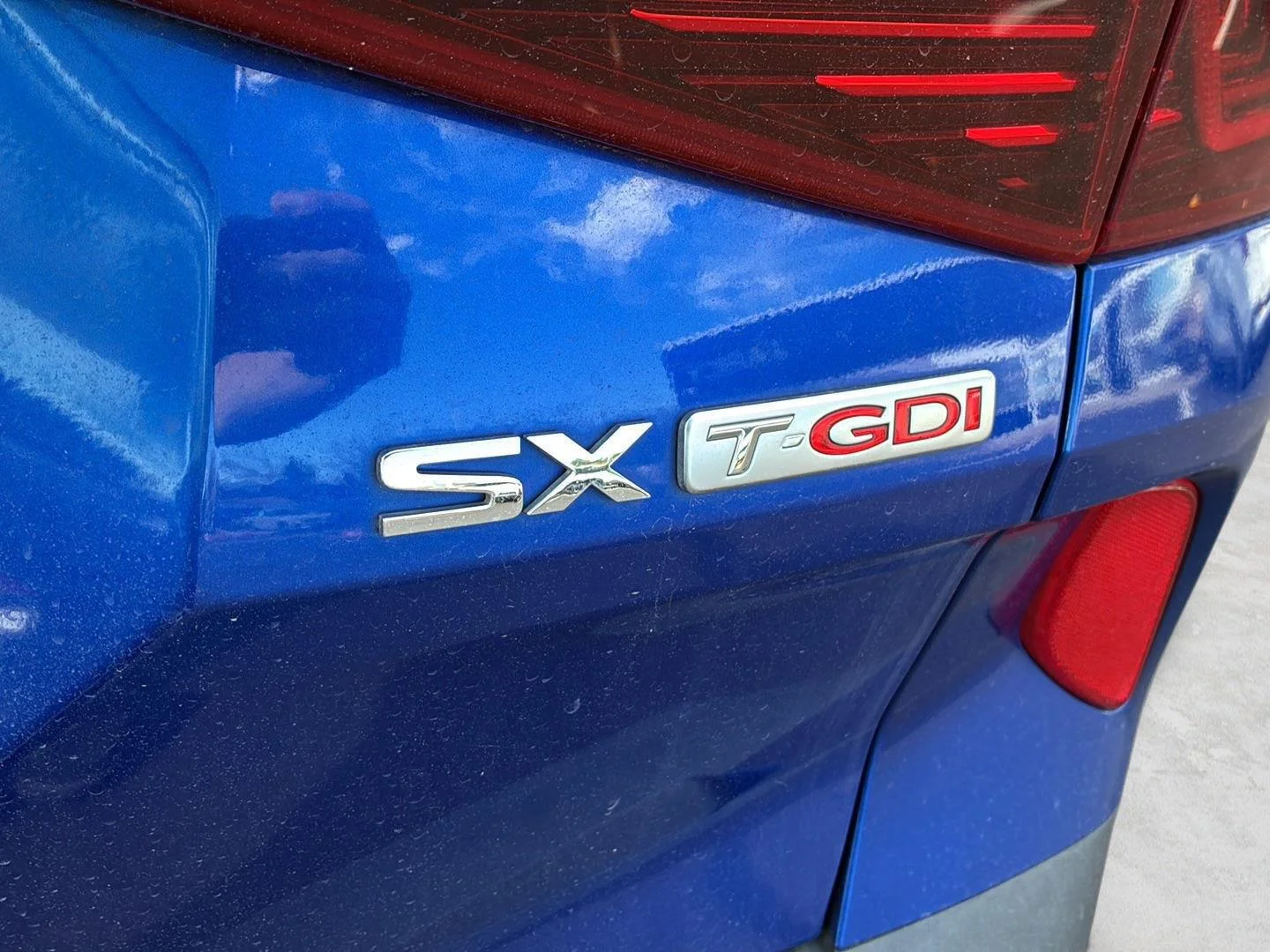 Used 2021 Neptune Blue Kia SX Turbo image 8