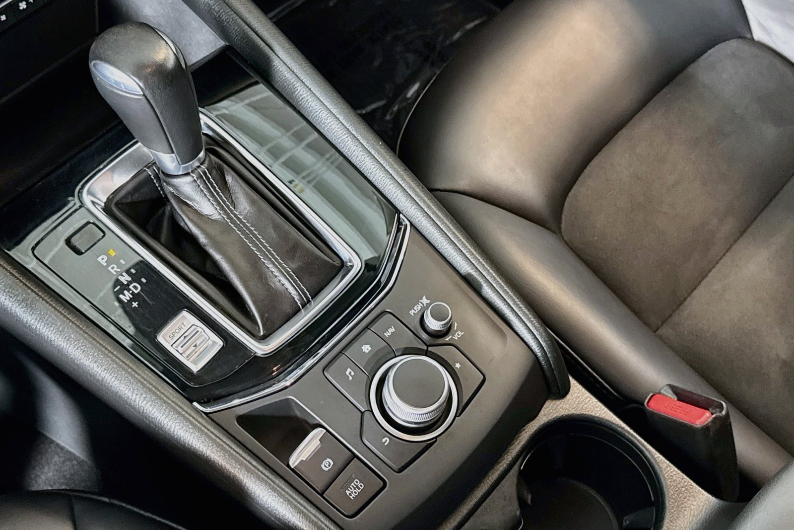 Used 2019 Snowflake White Pearl Mica Mazda Touring image 16