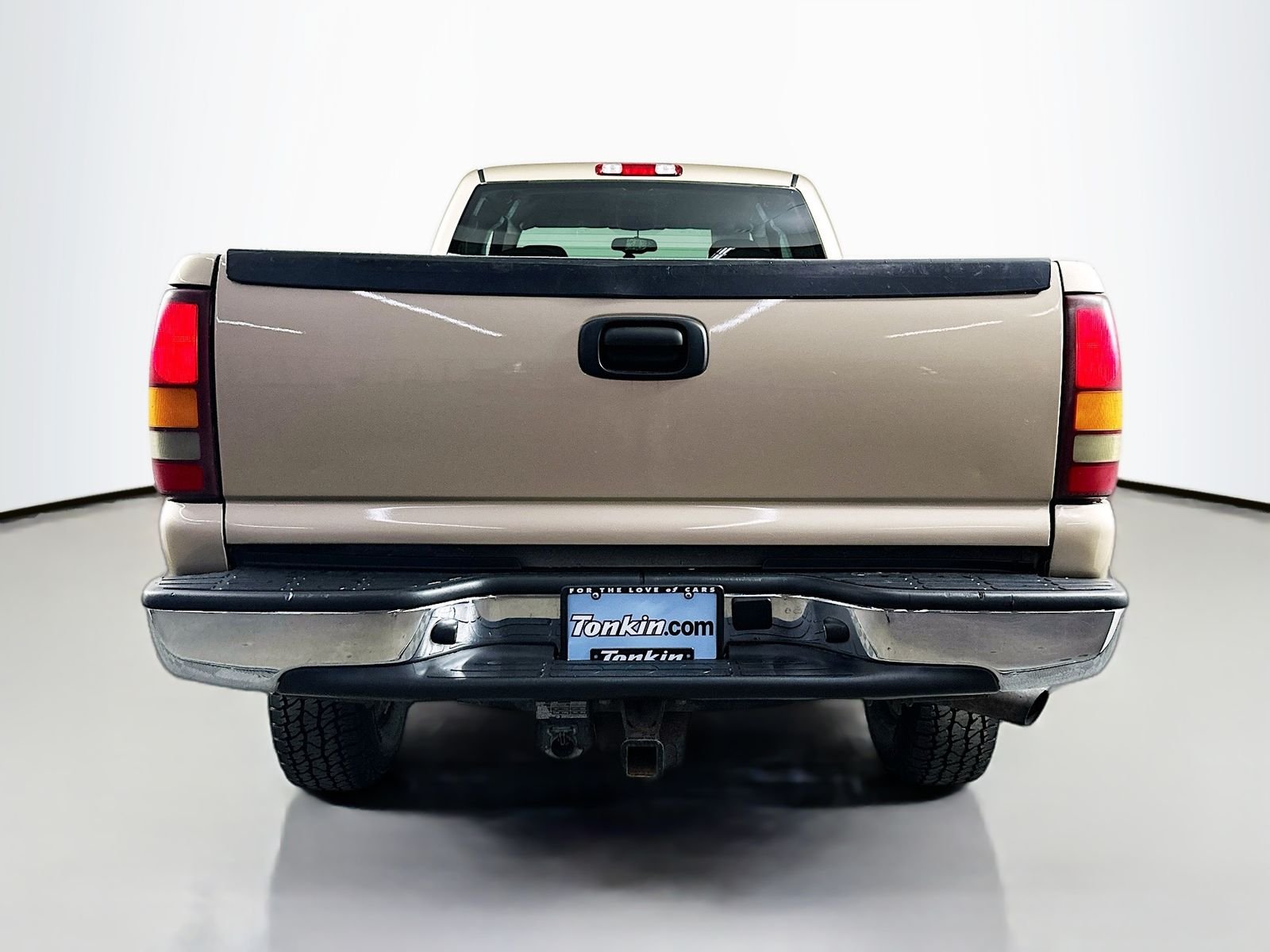 Used 2004 Sandstone Metallic Chevrolet Base image 7