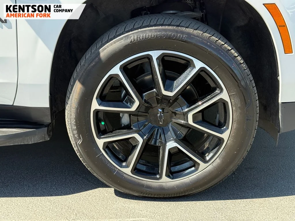 Used 2025 White Chevrolet RST image 12