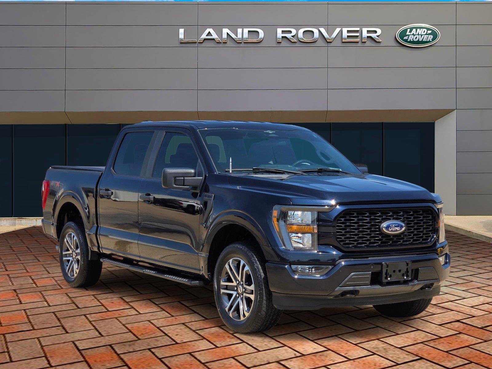 Used 2023 Antimatter Blue Ford XL image 3