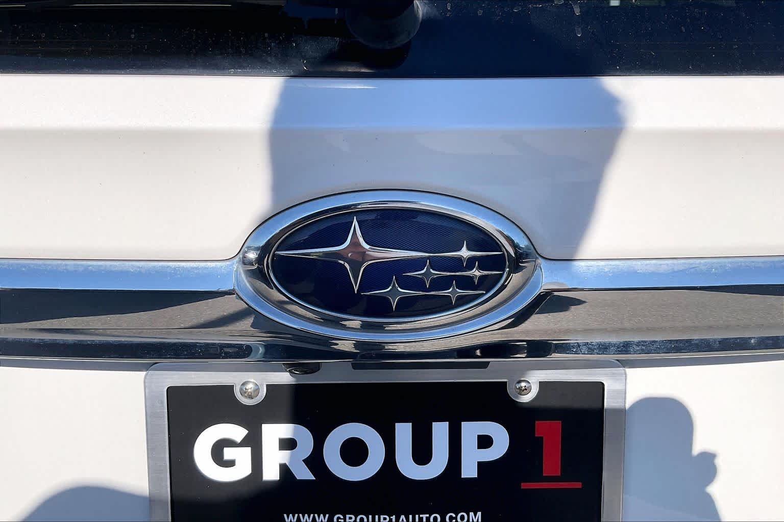 Used 2019 Crystal White Pearl Subaru Limited image 31