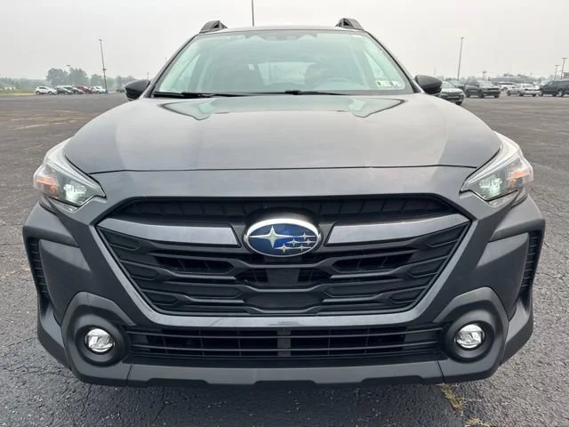 Used 2024  Subaru Premium image 2