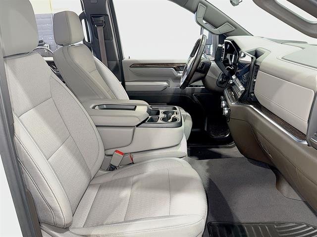 Used 2024 Summit White GMC SLE image 25